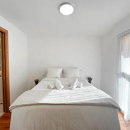 Apartment Monaco Dream Seaview, Bnbrickeys *