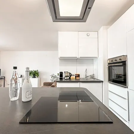 Daire Monaco Dream Seaview, Bnbrickeys Beausoleil